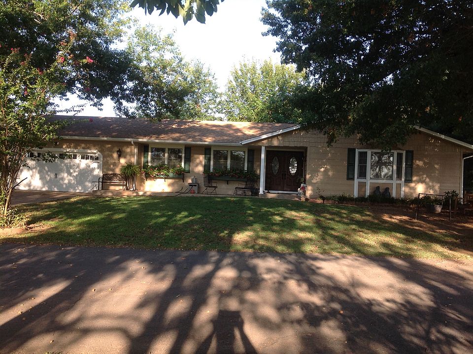 3 bedroom/2 bath on 5 acres