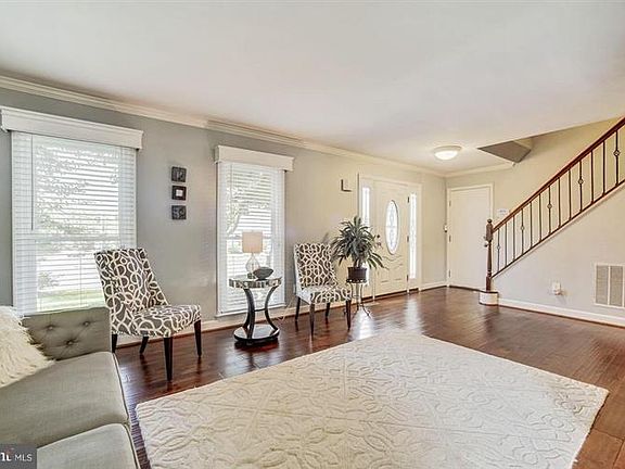 3rd image of 7000 Devereux Circle Dr