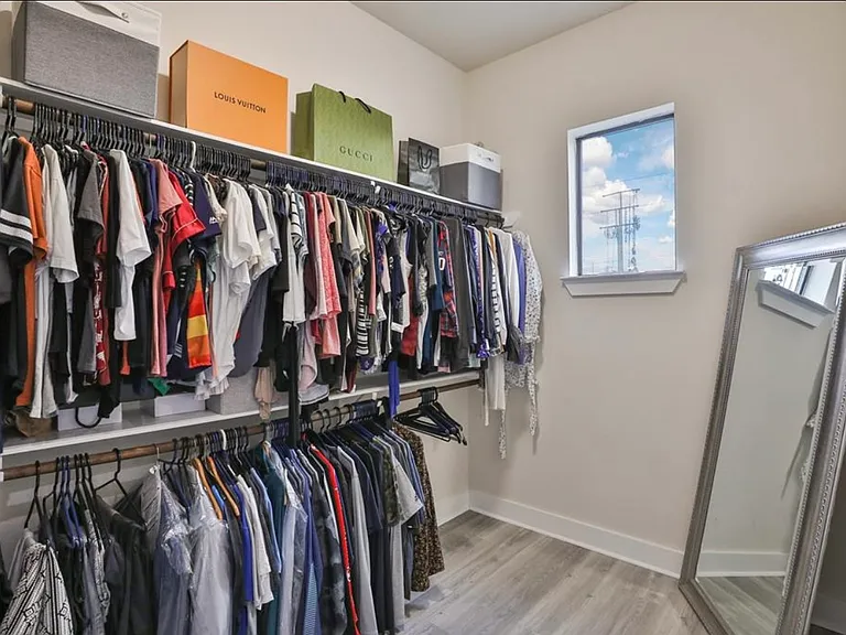 4104 Marina St — Photo 11