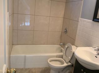 1554 Mark Ave APT 5, Elgin, IL 60123