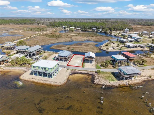 18982 Good Times Dr, Perry, FL 32348