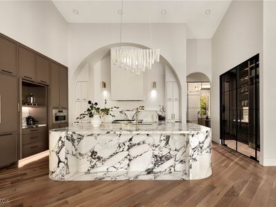 8813 Greensboro Ln, Las Vegas, NV, 89134