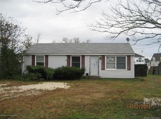 1713 Compass Dr, Forked River, NJ 08731