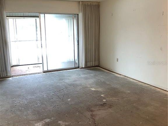3rd image of 1500 Glen Oaks Dr E Unit 210