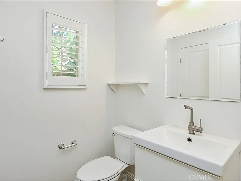 37 Larkfield — Photo 20