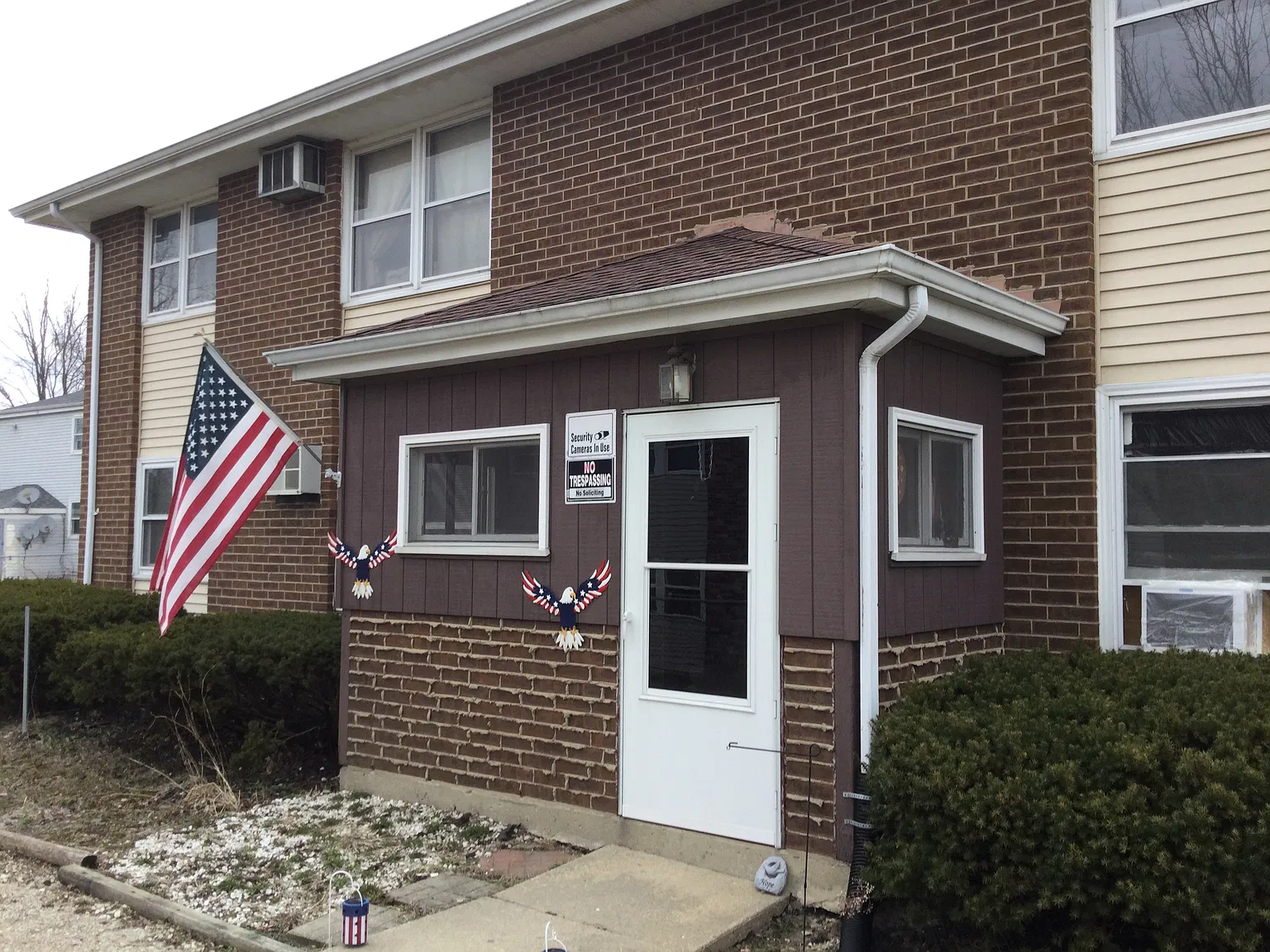 2 bed, 800 sqft, $850 — Photo 1