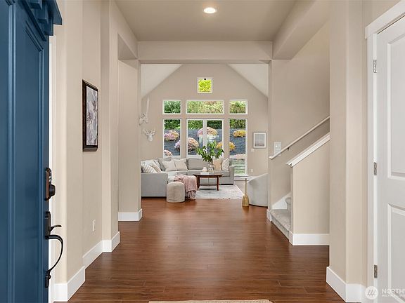 5th image of 23178 Aslan Place NE