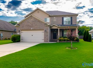 161 Huntsmen Ln, Madison, AL 35757