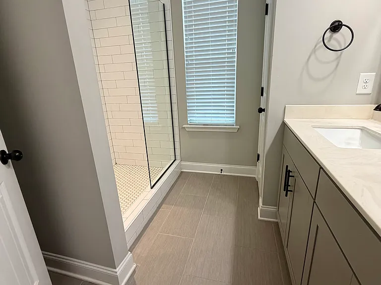 235 Claremont Ct — Photo 27