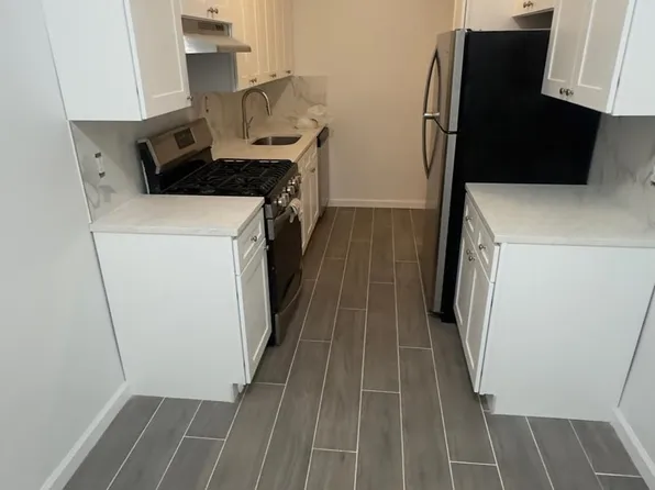 570 Westminster Road A-15 image 3 of 11