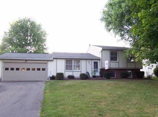 10 Brewerton Dr, Rochester, NY 14624