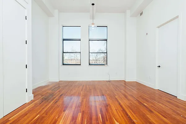 Rented by Nooklyn NYC LLC | media 71