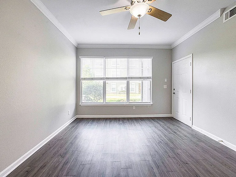 The Vintage at Zona Rosa Apartment Homes — Photo 35