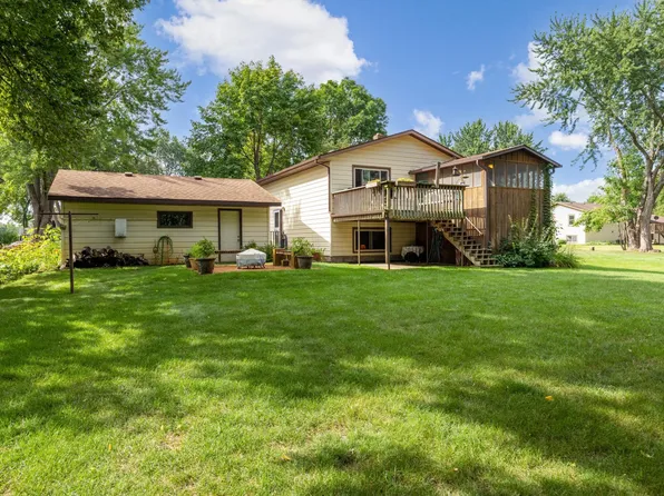 37 Ben Nevis Ln, Waite Park, MN 56387