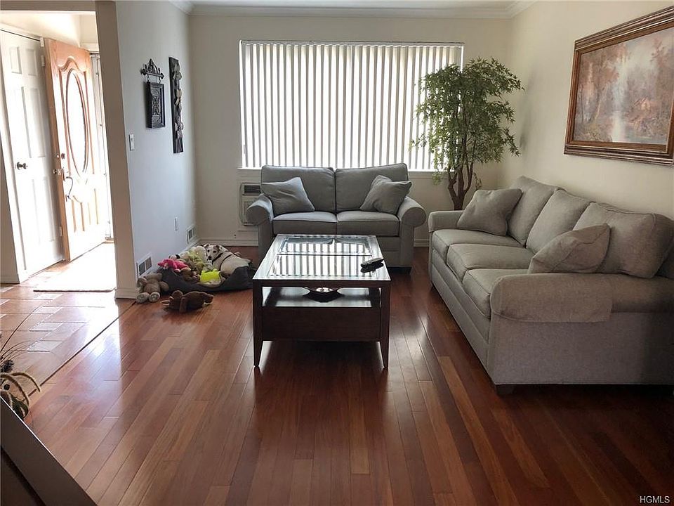 1st image of 3191 Fairmount Ave