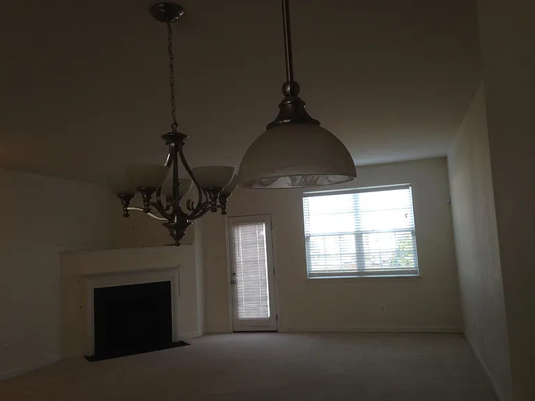 4819 Sapphire Dr — Photo 2