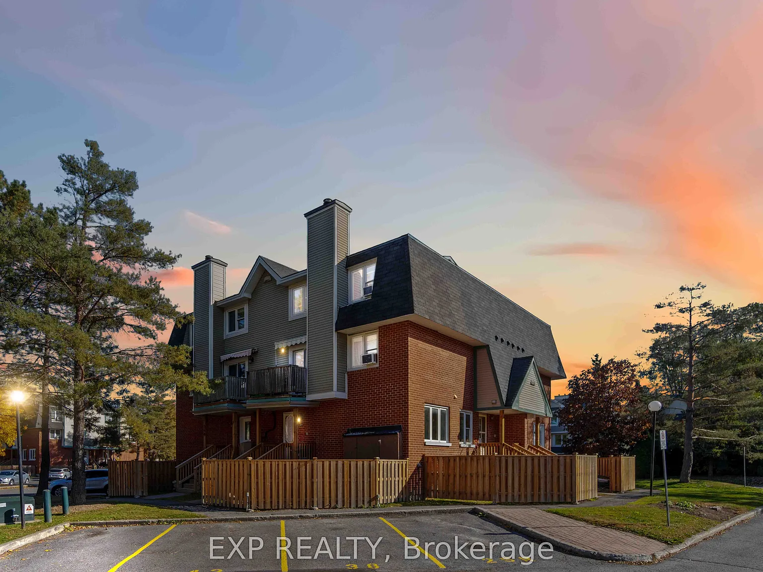 2 bed, $2,350 — Photo 1