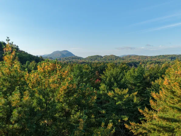 887 Lewis Creek Rd, Hinesburg, VT 05461