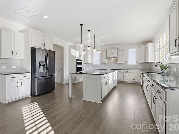 4th image of 1504 Brooksland Pl
