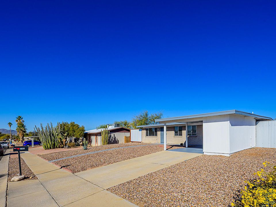 1st image of 2764 W Calle Del Huerto