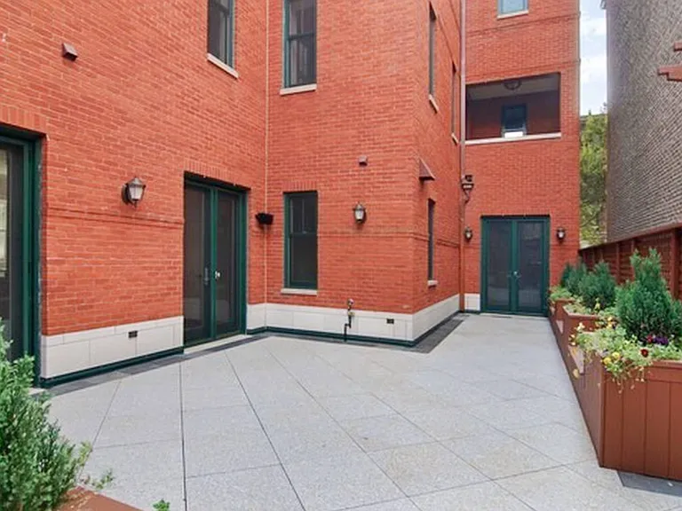 600 W Belden Ave — Photo 13