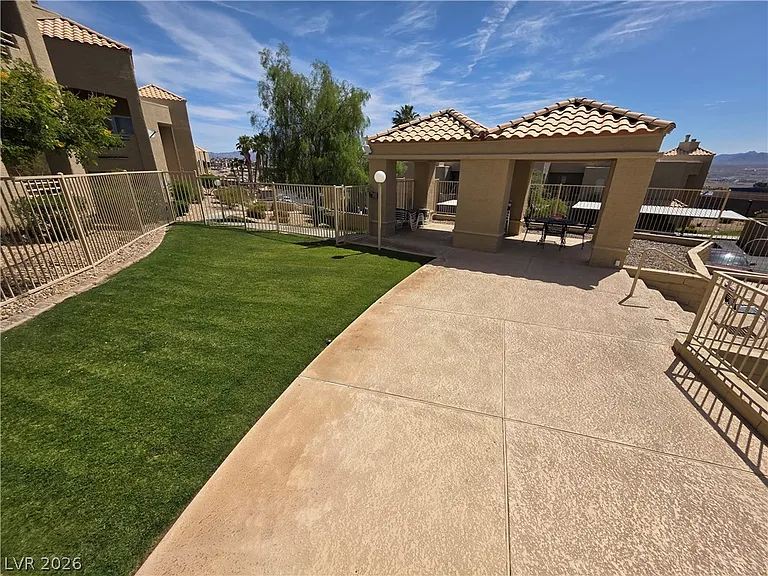 2200 Highpointe Dr #201 — Photo 29