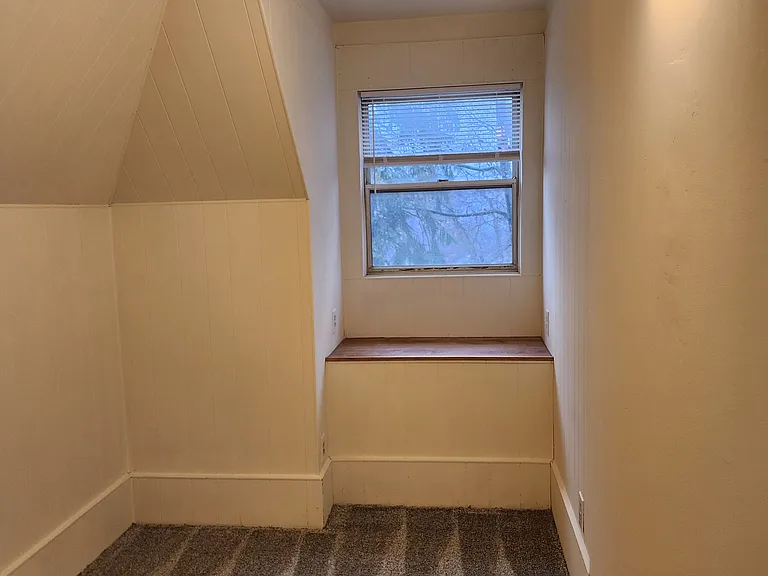 1100 N Negley Ave #8 — Photo 5