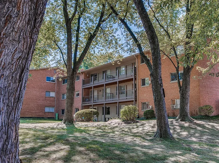 Layton Hall Apartments — Photo 17