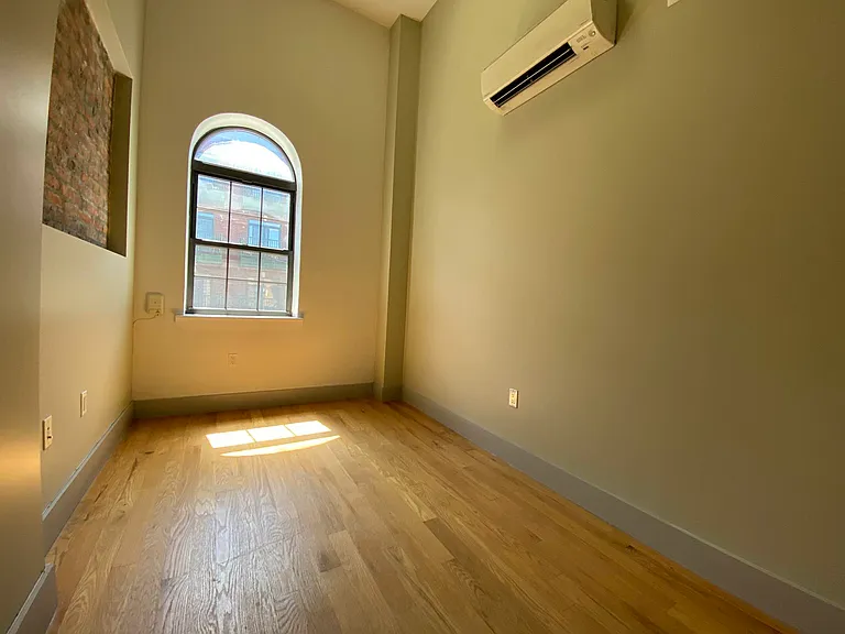 283 Himrod St #3R — Photo 9