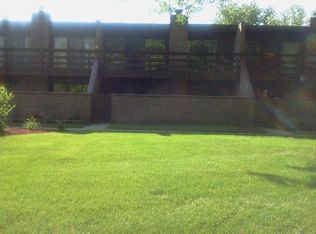 511 Kenneth Cir, Elgin, IL 60120