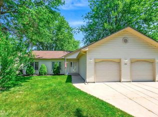 630 Pleasant St, Algonac, MI