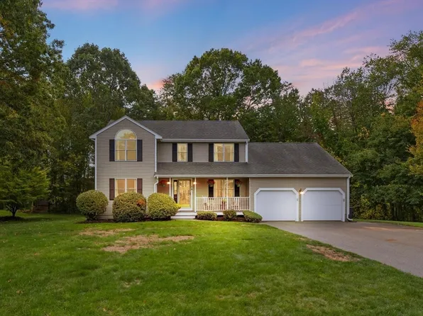 76 Twin Brook Ln, Taunton, MA 02780