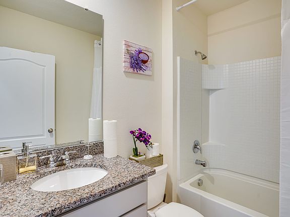 3rd image of 1133 Torrente Ln #202