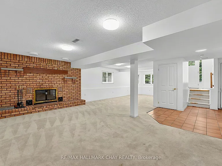 1091 Fox Farm Rd — Photo 11