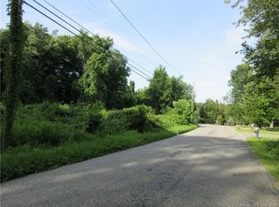 215 Rogers Rd, Norwich, CT 06360