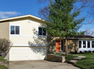 421 N Carlyle Pl, Arlington Heights, IL