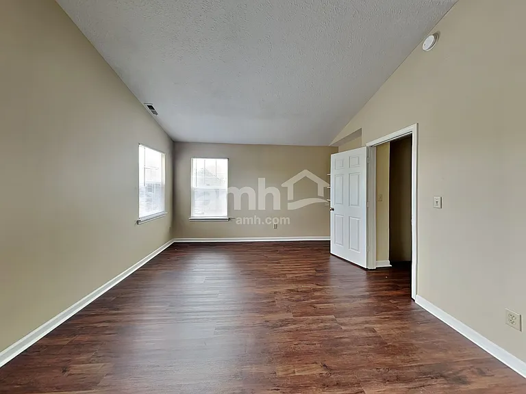 11926 Titania Cir — Photo 9
