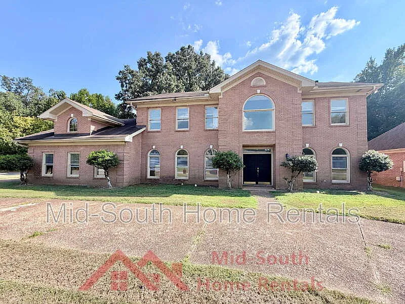 4 bed, 3.5 bath, 3087 sqft, $2,250 — Photo 2