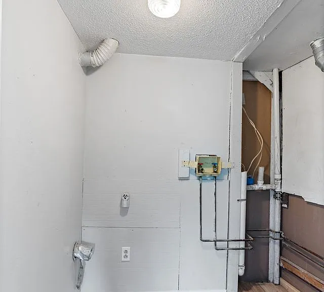 2524 Arletta St — Photo 10