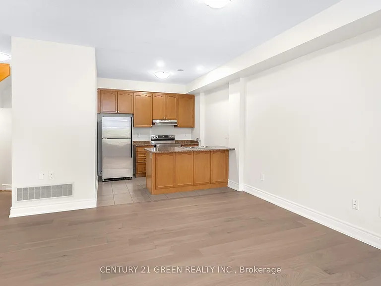 2427 Greenwich Dr — Photo 14