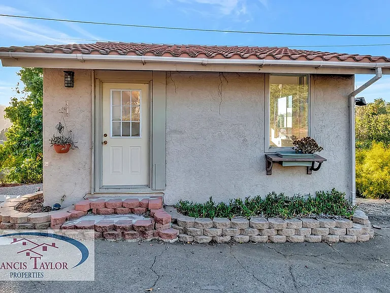 4435 Palomar Dr #1 — Photo 1