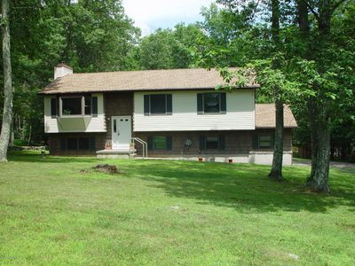 32 Lenape Dr, East Stroudsburg, PA, 18302