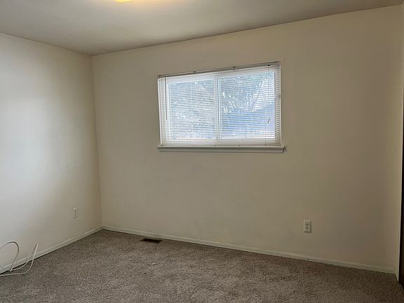 5th image of 4953 Stoddard Dr