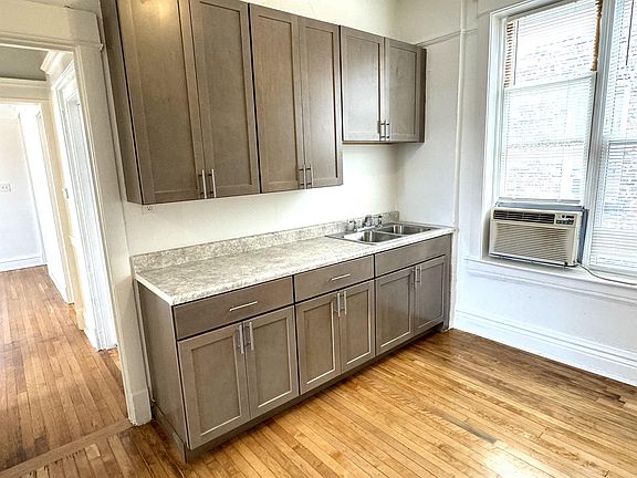 3rd image of 3503 W 26th St #17050751