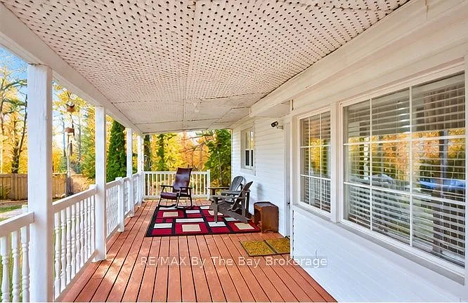 3 bed, $2,000 — Photo 2