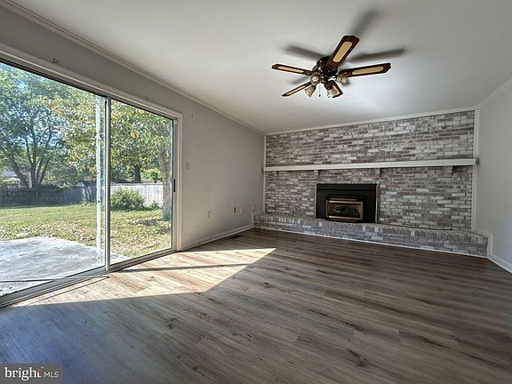 3rd image of 3402 Williamsburg Dr