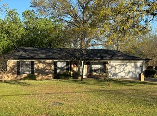 8101 Karen Dr, Tyler, TX 75703