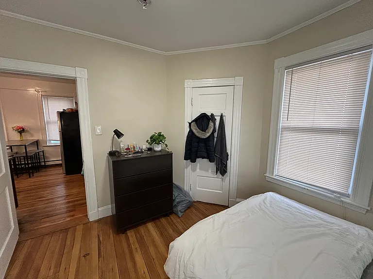 11 Harold St — Photo 7
