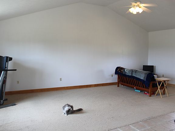 Open concept Great Rm