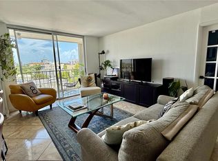 7601 Byron Ave APT 5A, Miami Beach, FL 33141